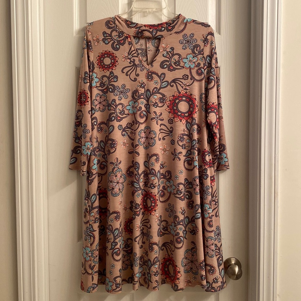 Kendra's Boutique Flare Dress Size Medium Pink Floral Key Hole Neck USA …